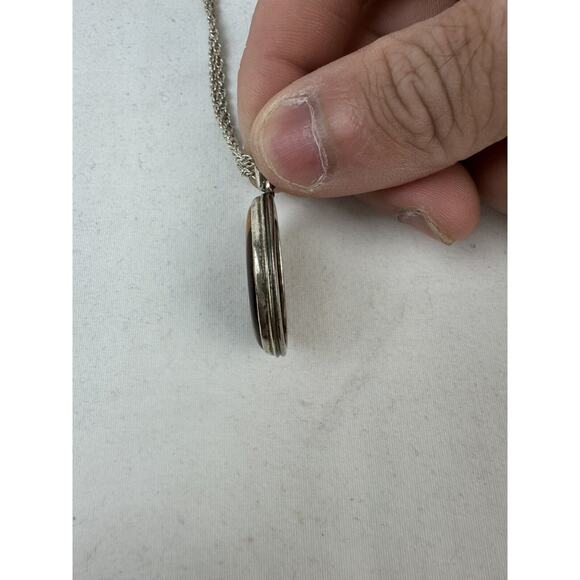 Beautiful Tigers Eye Pendant Necklace w/ 23.5” Chain - Picture 5 of 7